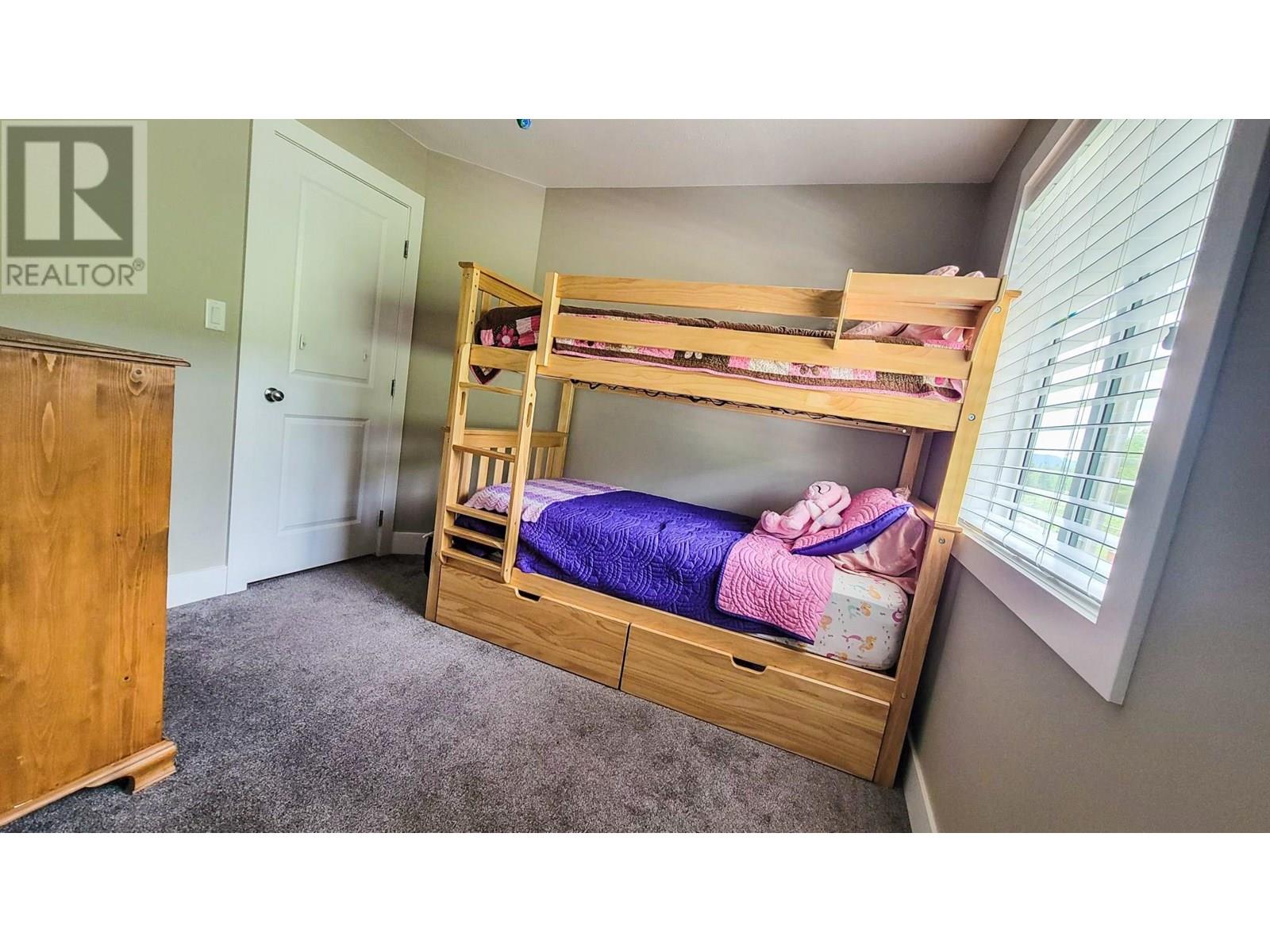 4208 16th Avenue, Castlegar