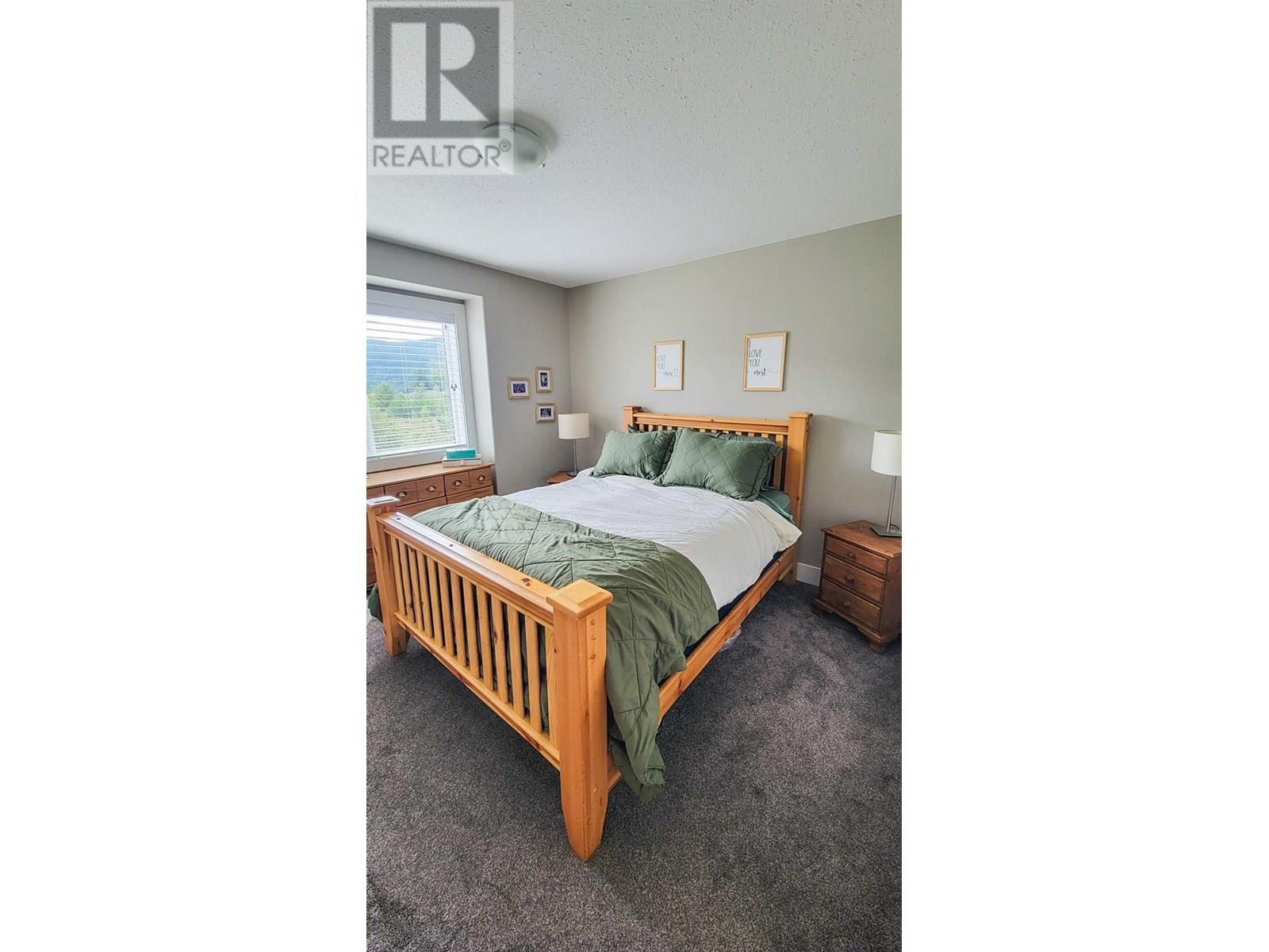 4208 16th Avenue, Castlegar
