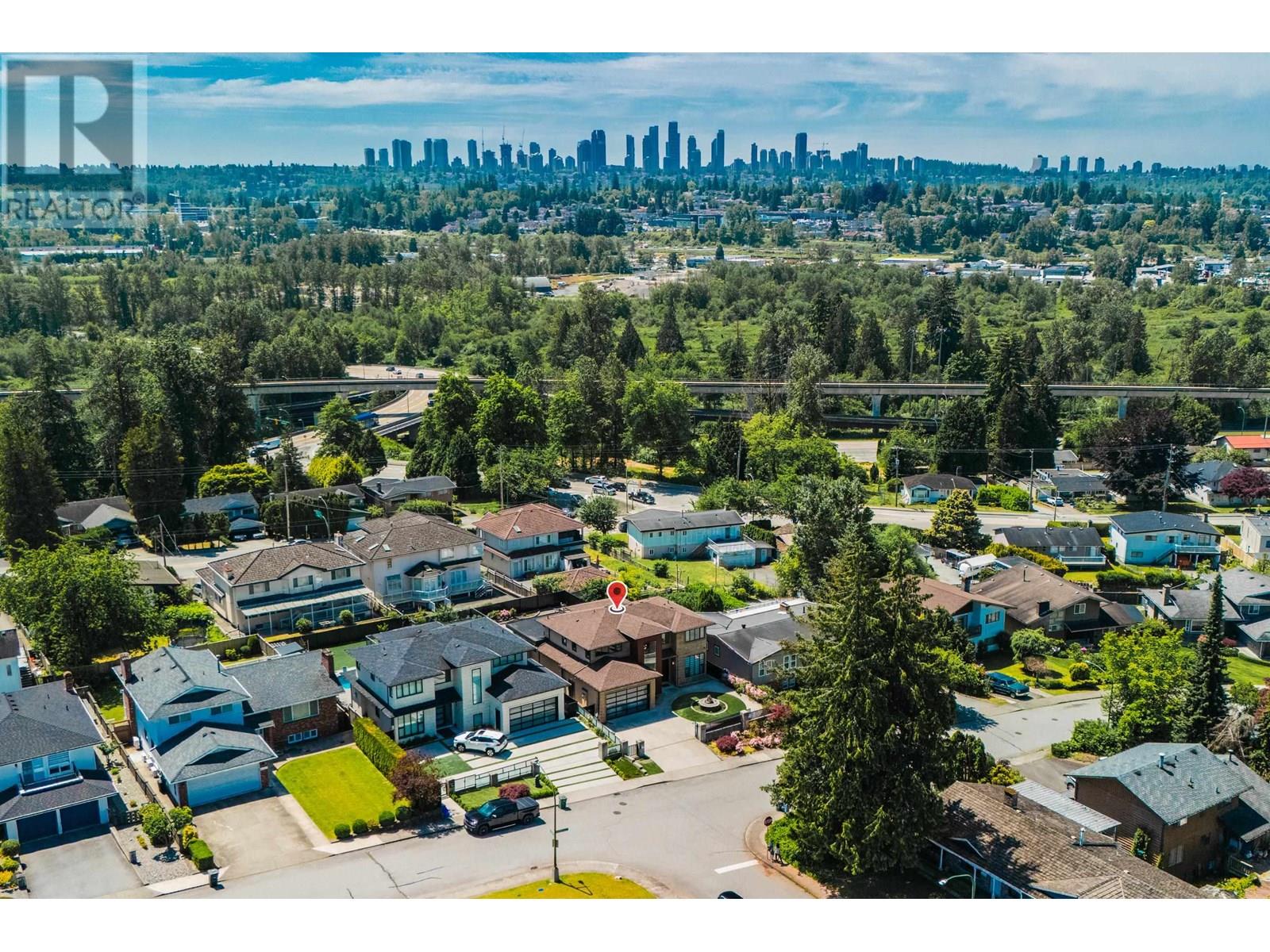 Photo 34 of 6616 Parkdale Drive, Burnaby BC