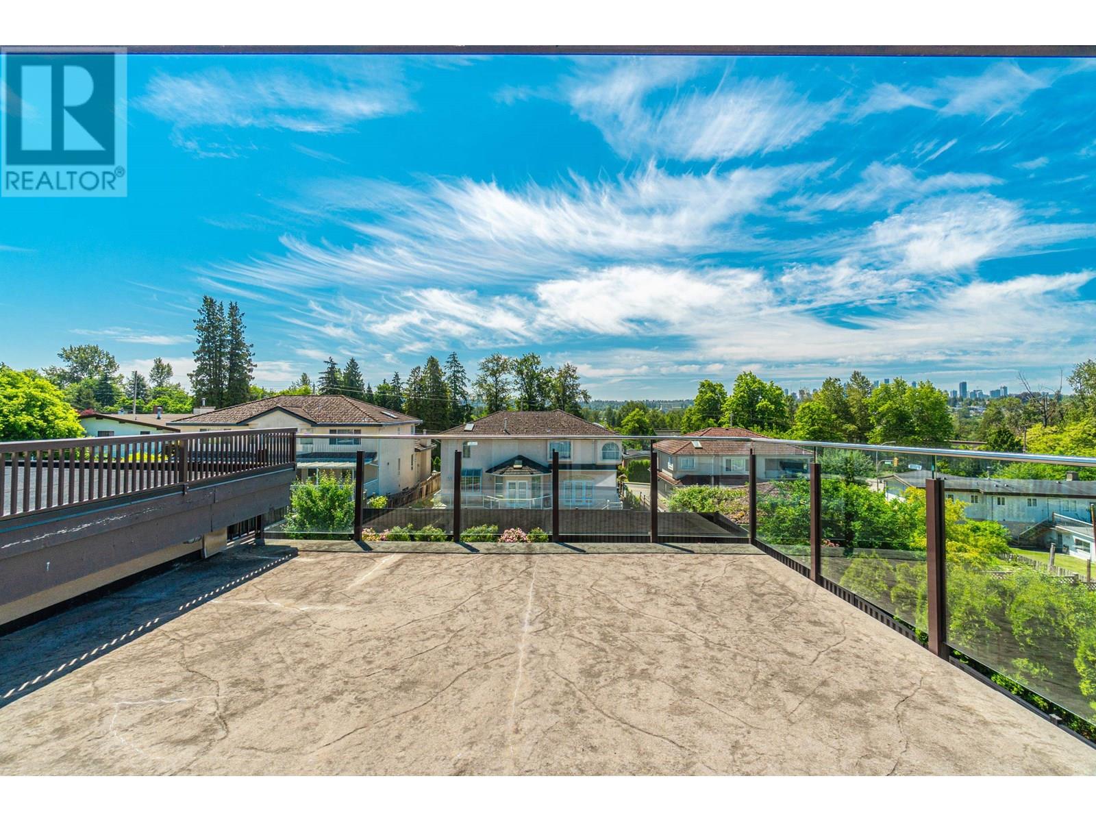 Photo 33 of 6616 Parkdale Drive, Burnaby BC