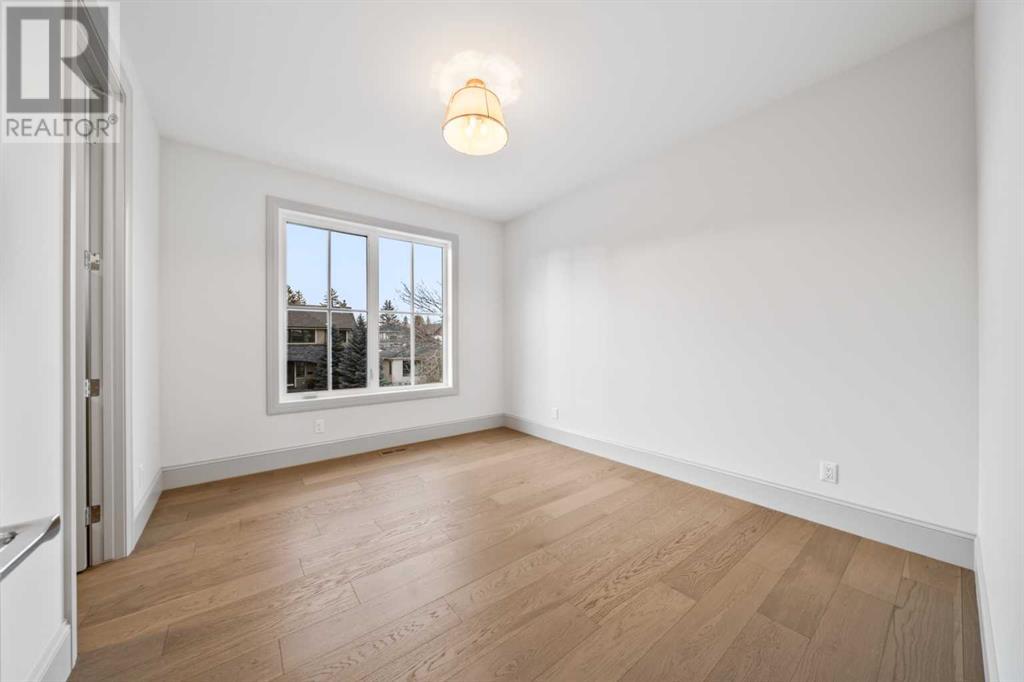 Single Family House for Sale in   Avenue SW Rideau Park Calgary 