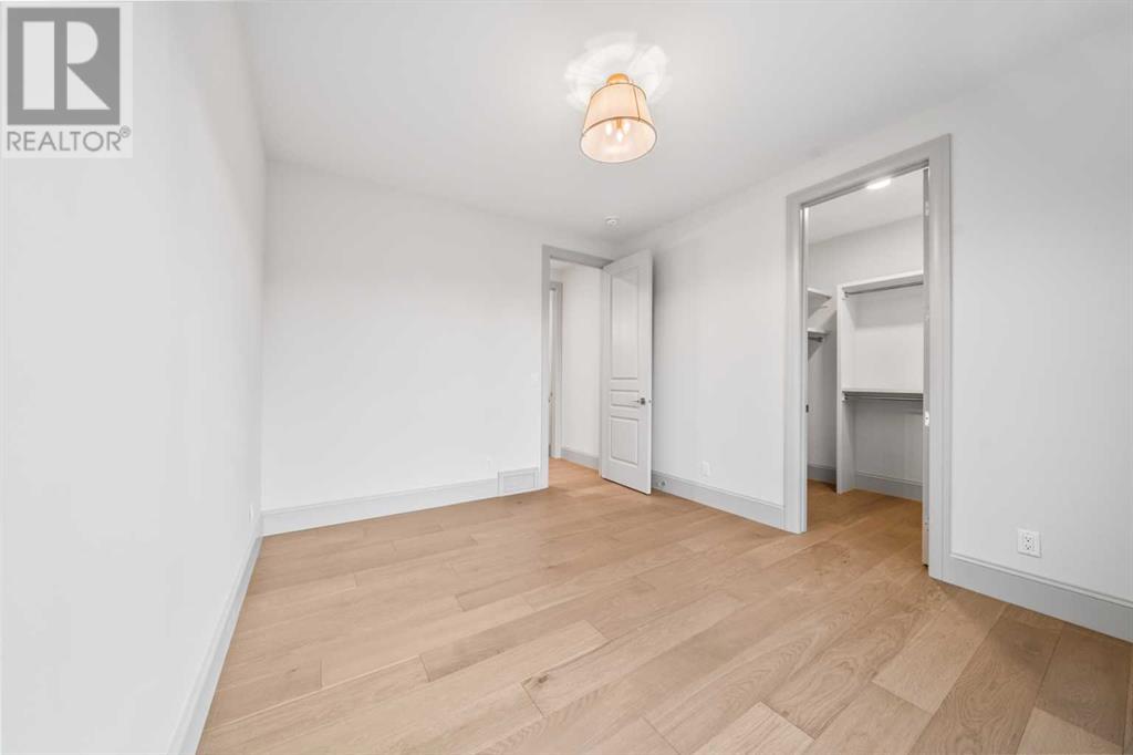 Single Family House for Sale in   Avenue SW Rideau Park Calgary 