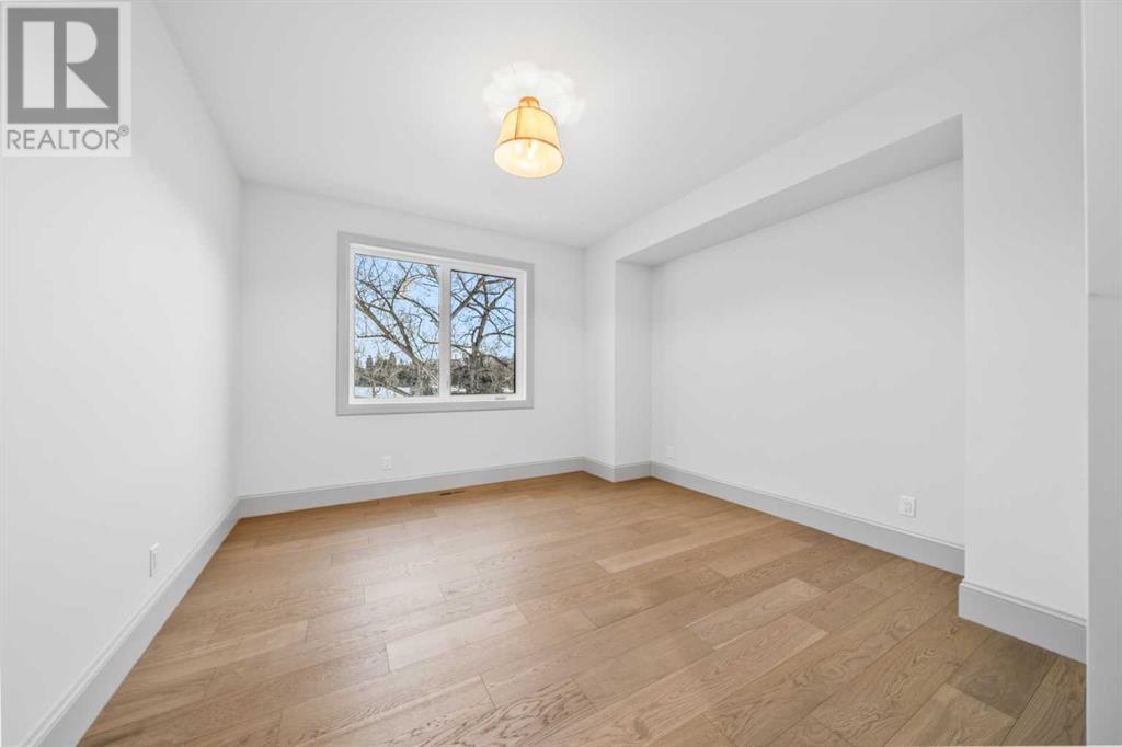 Single Family House for Sale in   Avenue SW Rideau Park Calgary 