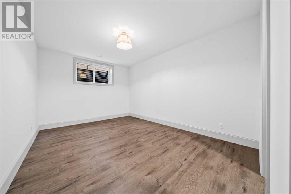 Single Family House for Sale in   Avenue SW Rideau Park Calgary 