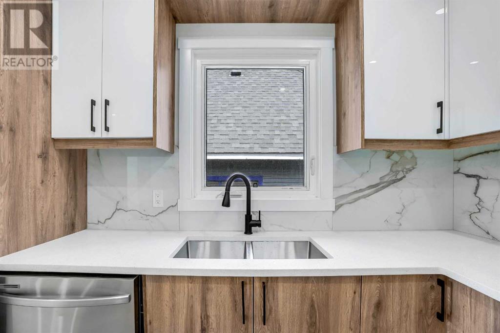 Single Family House Bi-level for Sale in  A Street SE Ogden Calgary 