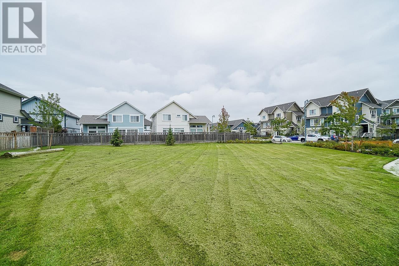 Photo 35 of 309 1792 Starling Drive, Tsawwassen BC