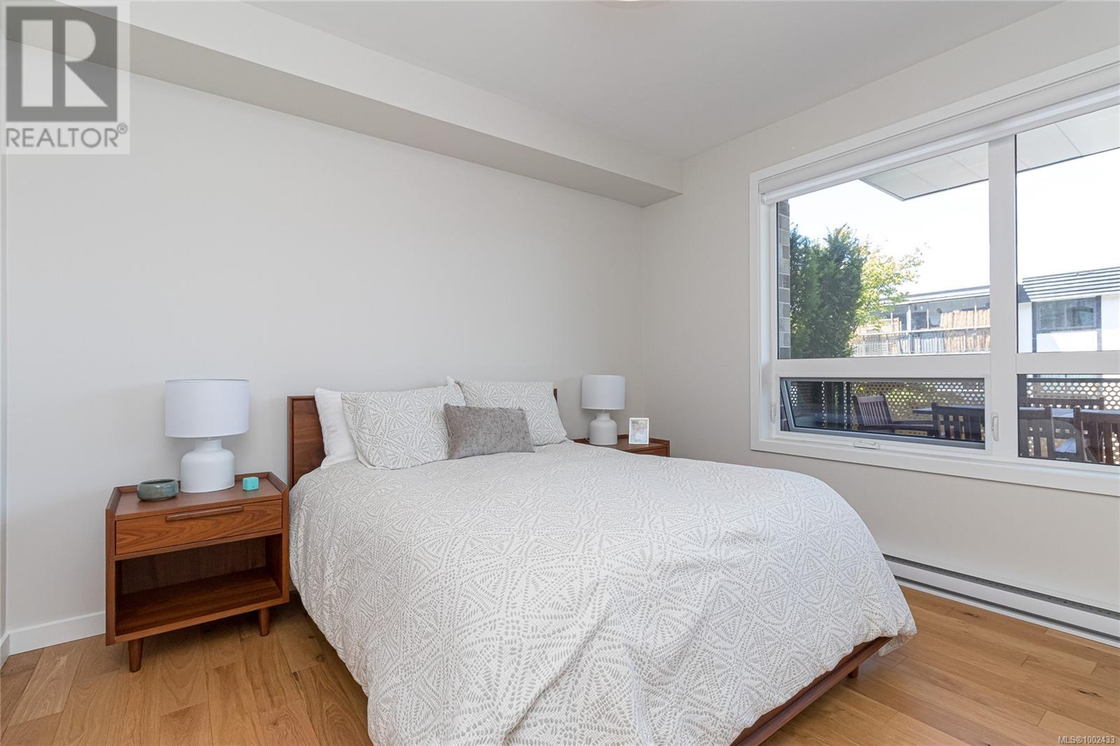 Single Family House for Sale in   Pentrelew Pl Bellewood Park Victoria 