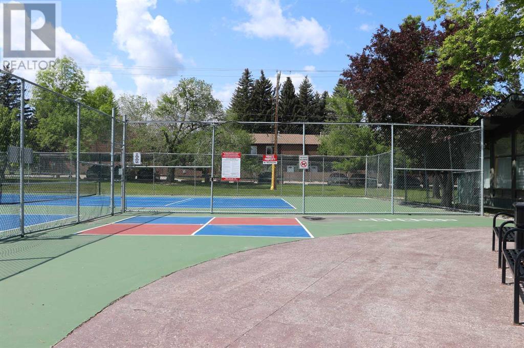 Single Family House for Sale in   Southampton Drive SW Southwood Calgary 