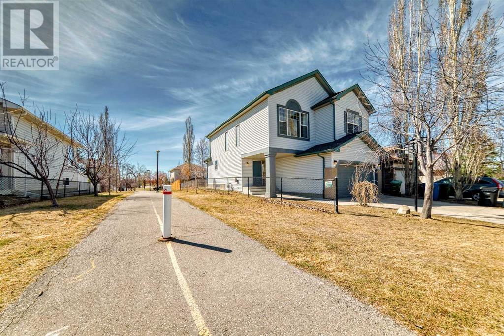 Single Family House for Sale in  Millview Square SW Millrise Calgary 