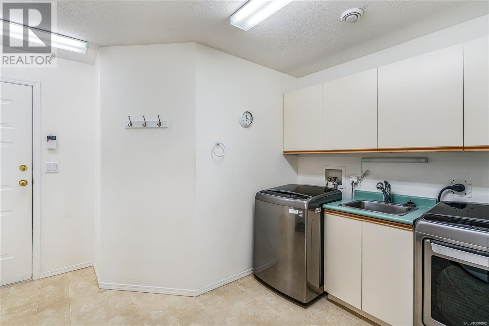 800 Mulholland Dr, Parksville real estate listing 998002