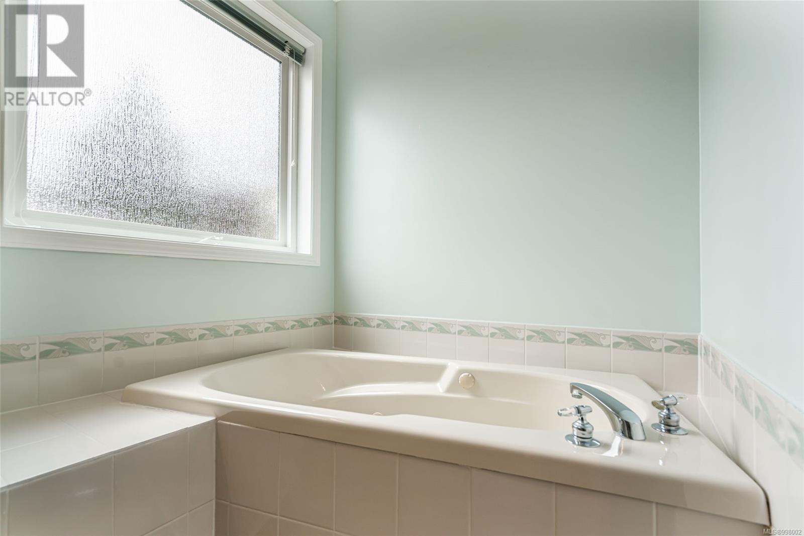 800 Mulholland Dr, Parksville real estate listing 998002