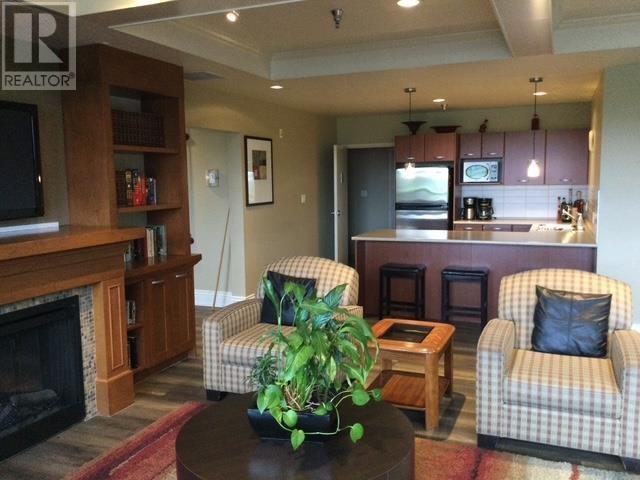 405 19673 MEADOW GARDENS WAY, Pitt Meadows real estate listing R3012556