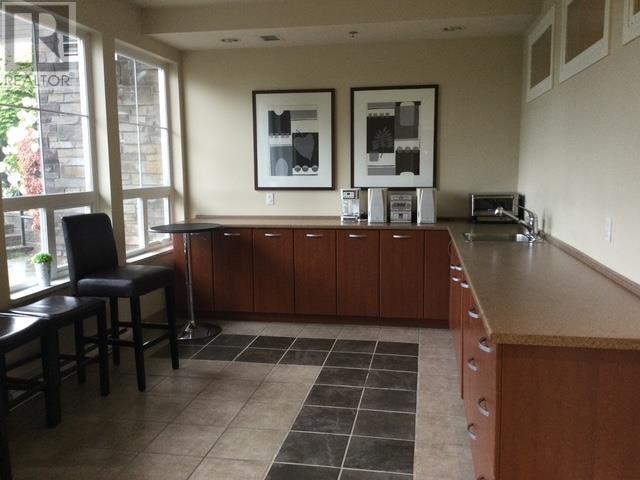 405 19673 MEADOW GARDENS WAY, Pitt Meadows real estate listing R3012556