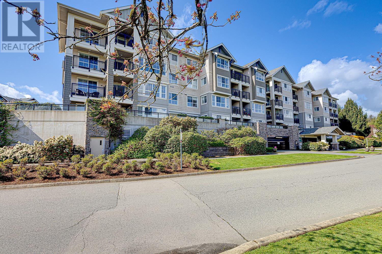 405 19673 MEADOW GARDENS WAY, Pitt Meadows real estate listing R3012556