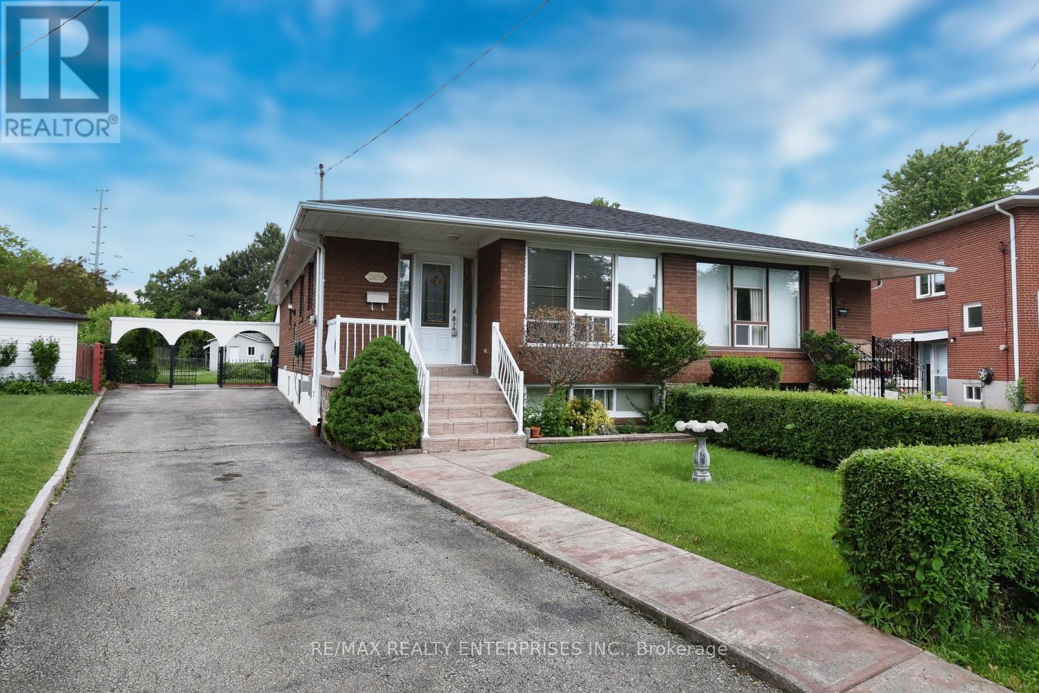 Photo 32 of 3659 Holden Crescent, Mississauga ON
