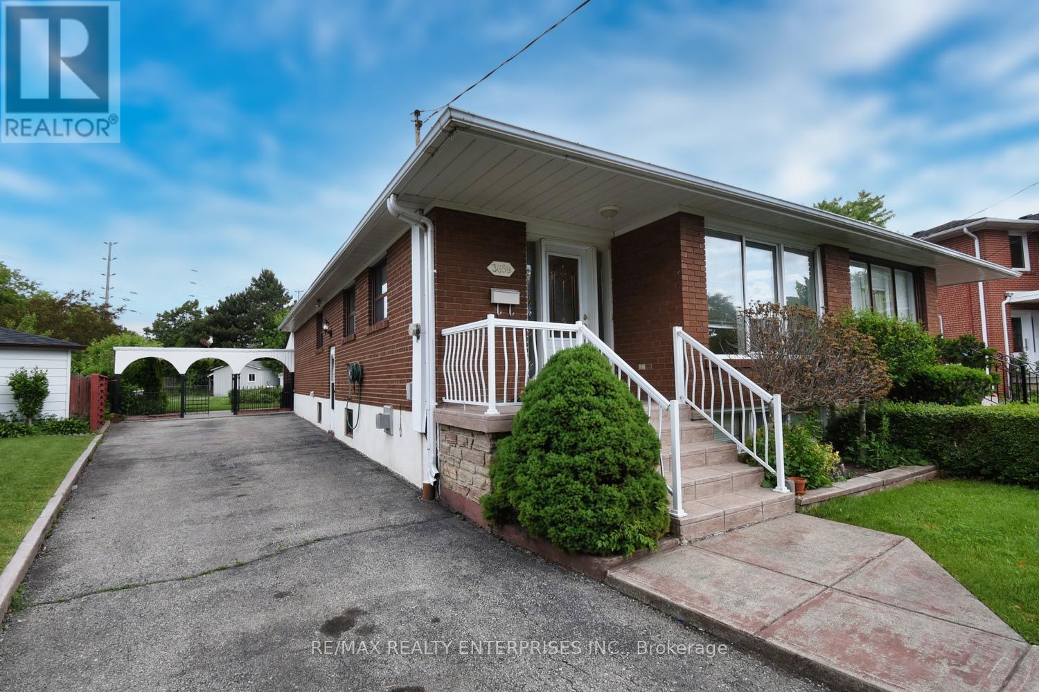 Photo 30 of 3659 Holden Crescent, Mississauga ON
