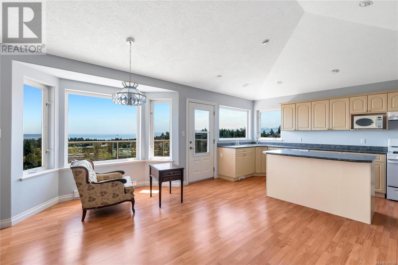 Photo 33 of 3352 Ravenwood Rd, Colwood BC