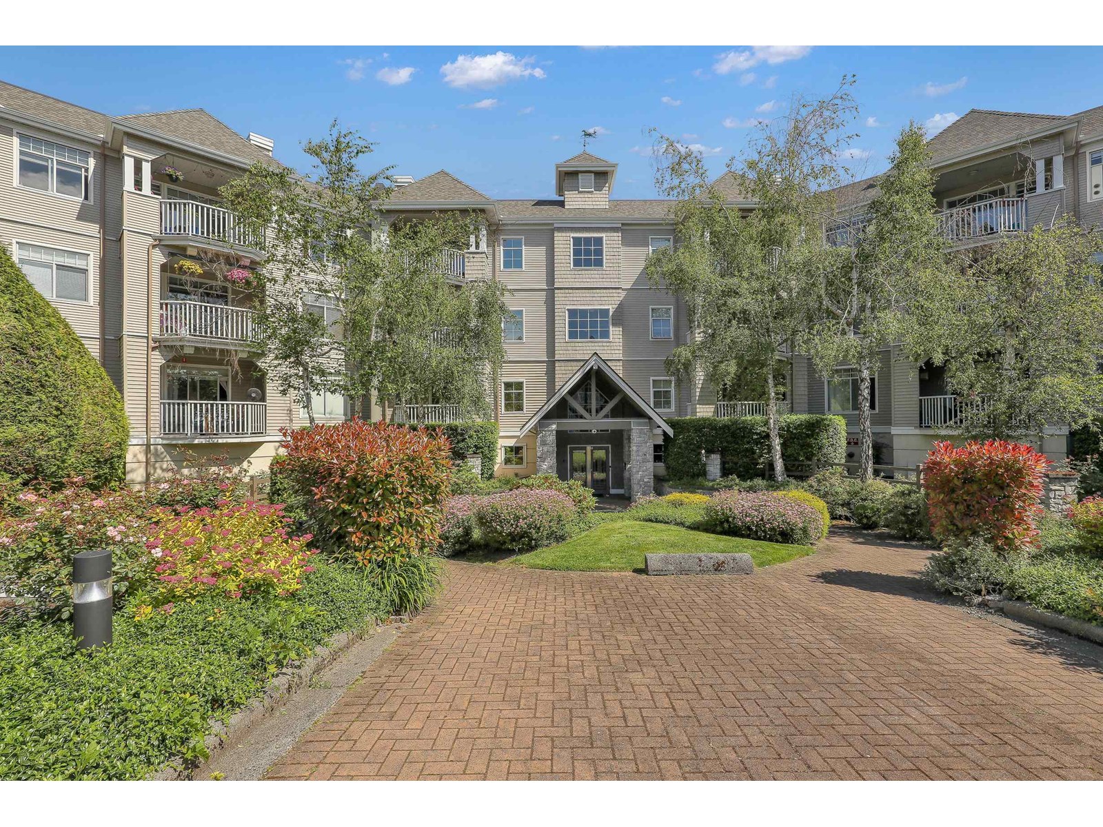 Photo 2 of 206 20897 57 Avenue, Langley BC
