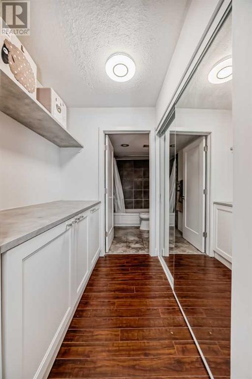 Single Family House for Sale in B   Avenue SW Mission Calgary 