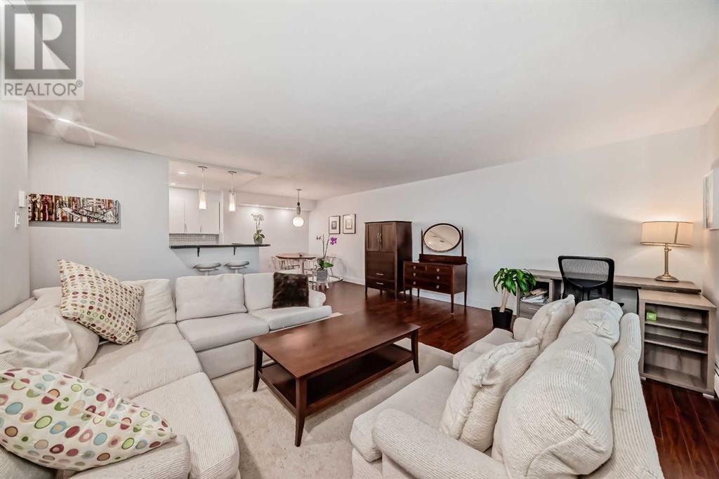 Single Family House for Sale in B   Avenue SW Mission Calgary 