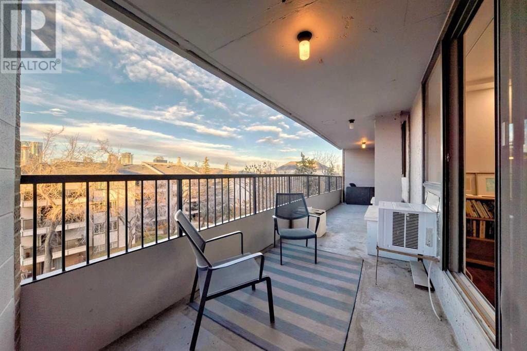 Single Family House for Sale in B   Avenue SW Mission Calgary 