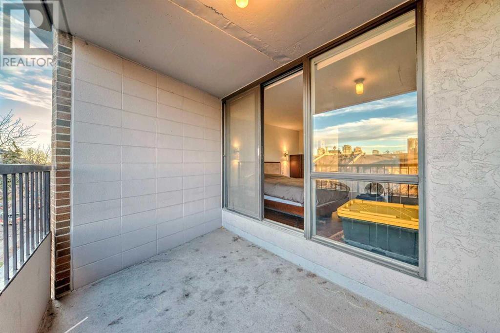 Single Family House for Sale in B   Avenue SW Mission Calgary 