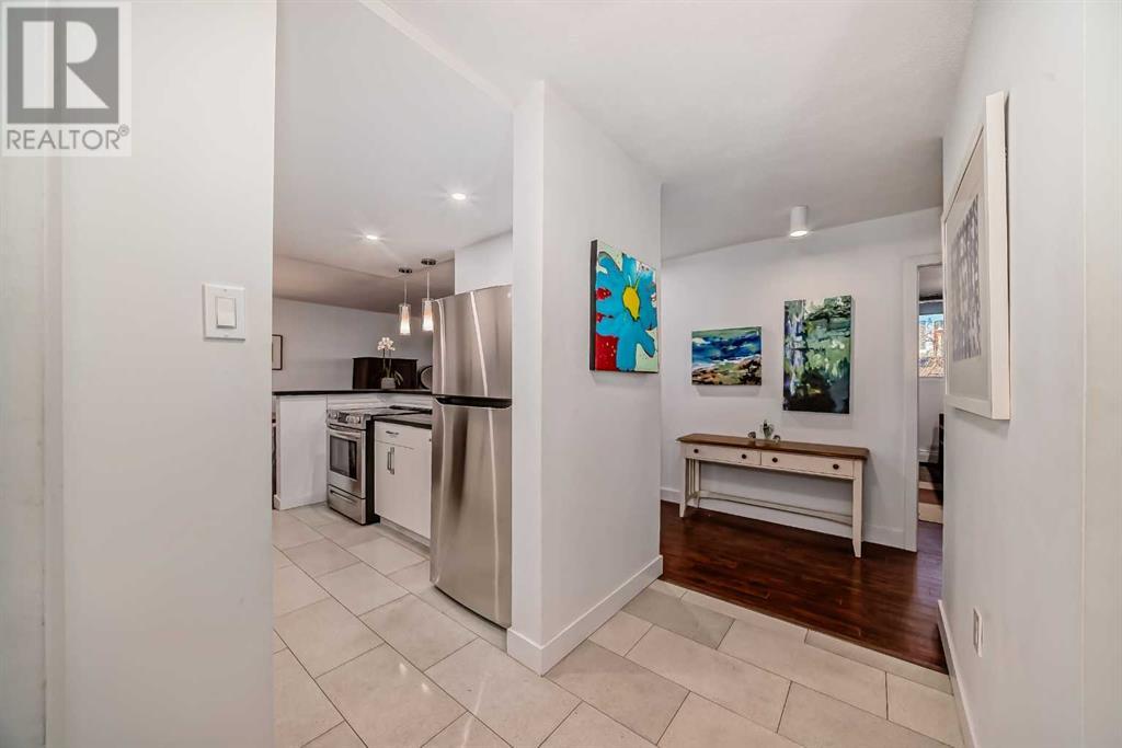 Single Family House for Sale in B   Avenue SW Mission Calgary 