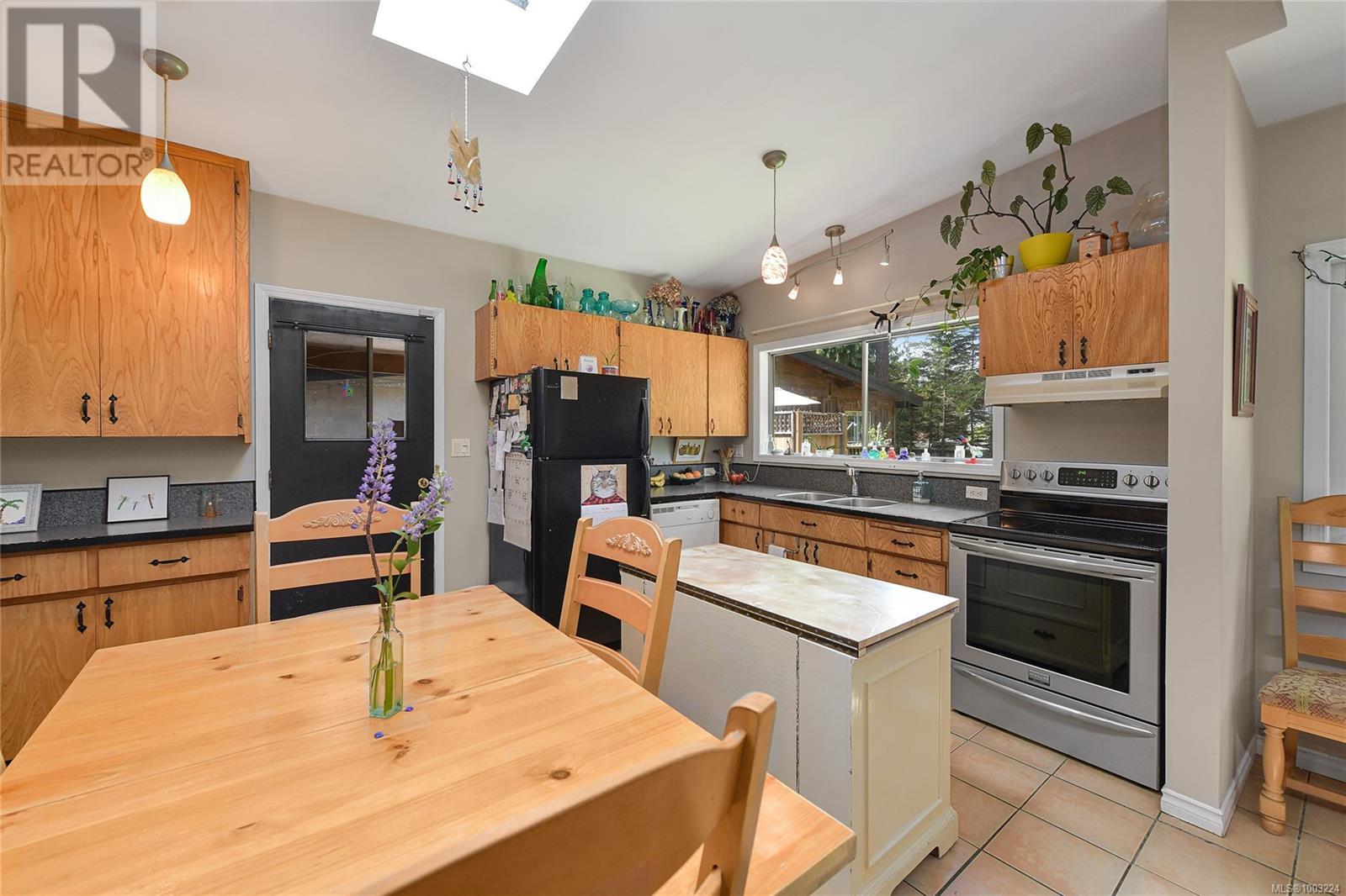  2011 Idlemore Road, Sooke