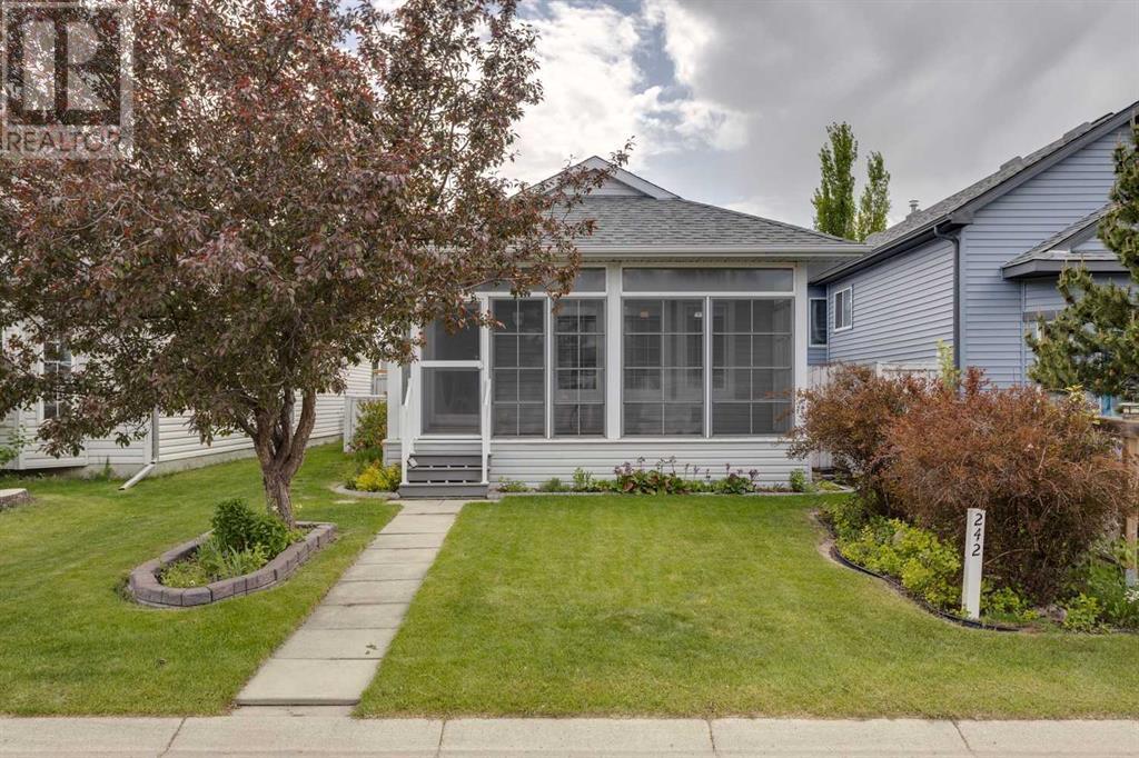 242 Covington Close NE, Calgary, Alberta