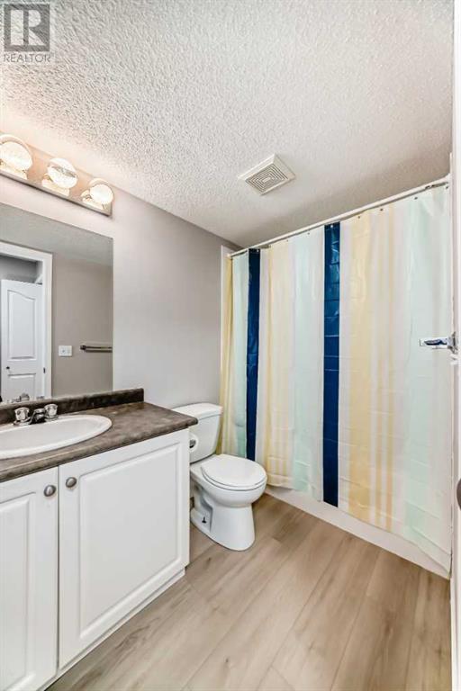 Single Family House for Sale in   Citadel Meadow Point NW Citadel Calgary 