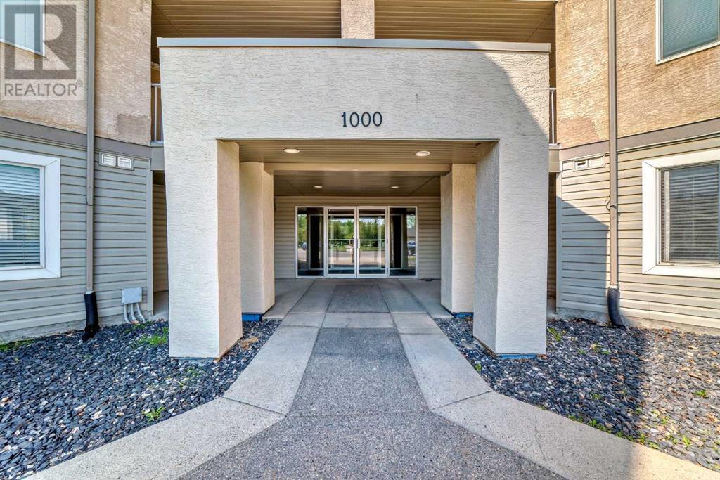 Single Family House for Sale in   Citadel Meadow Point NW Citadel Calgary 