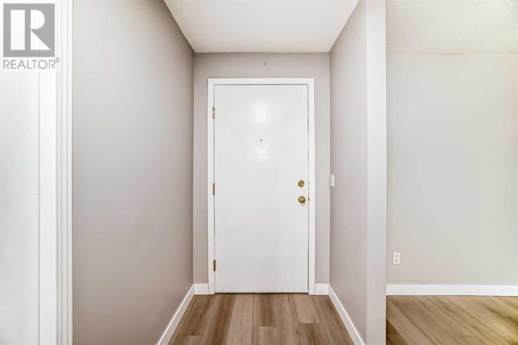 Single Family House for Sale in   Citadel Meadow Point NW Citadel Calgary 