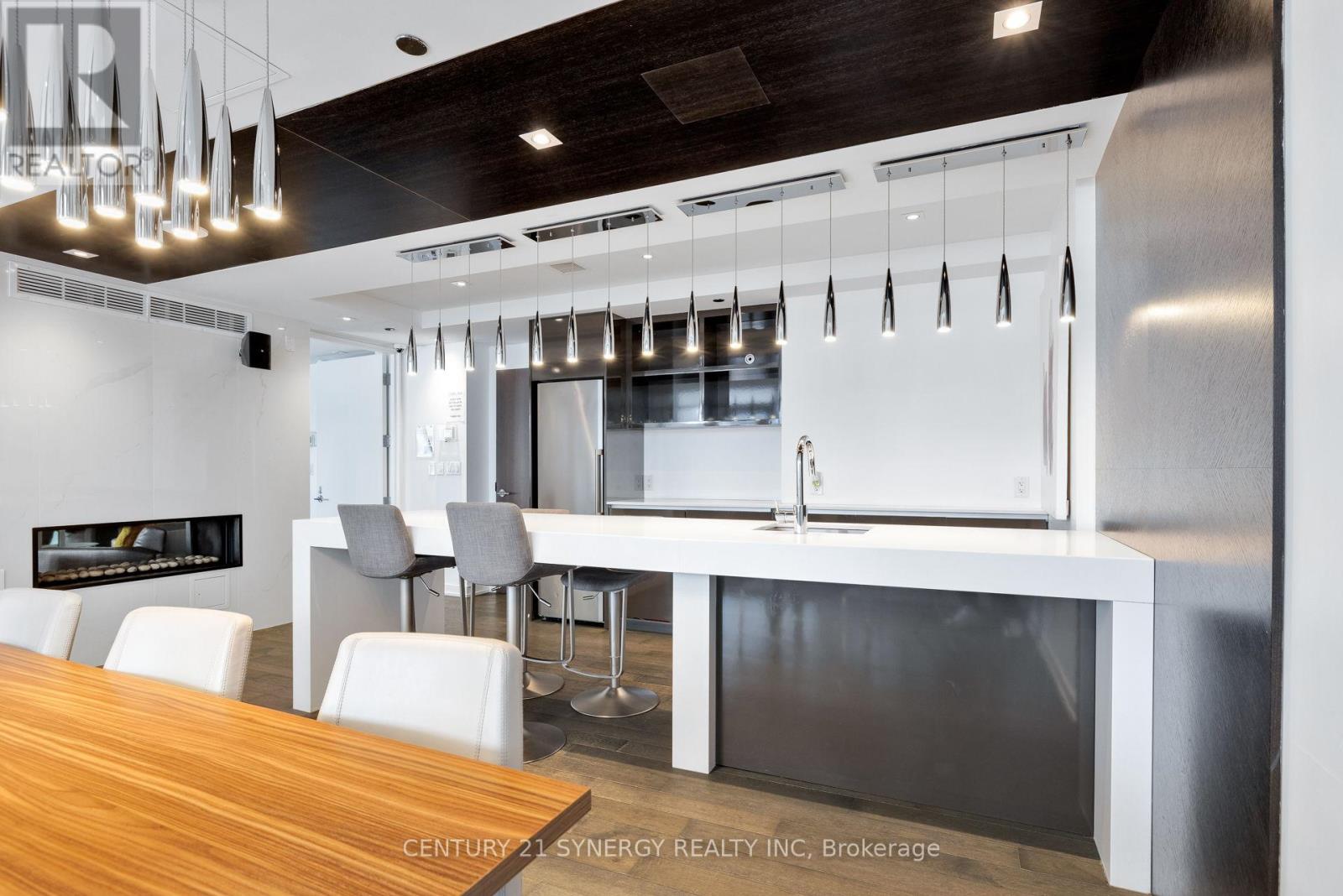 Photo 16 of 705 199 Slater Street, Ottawa ON