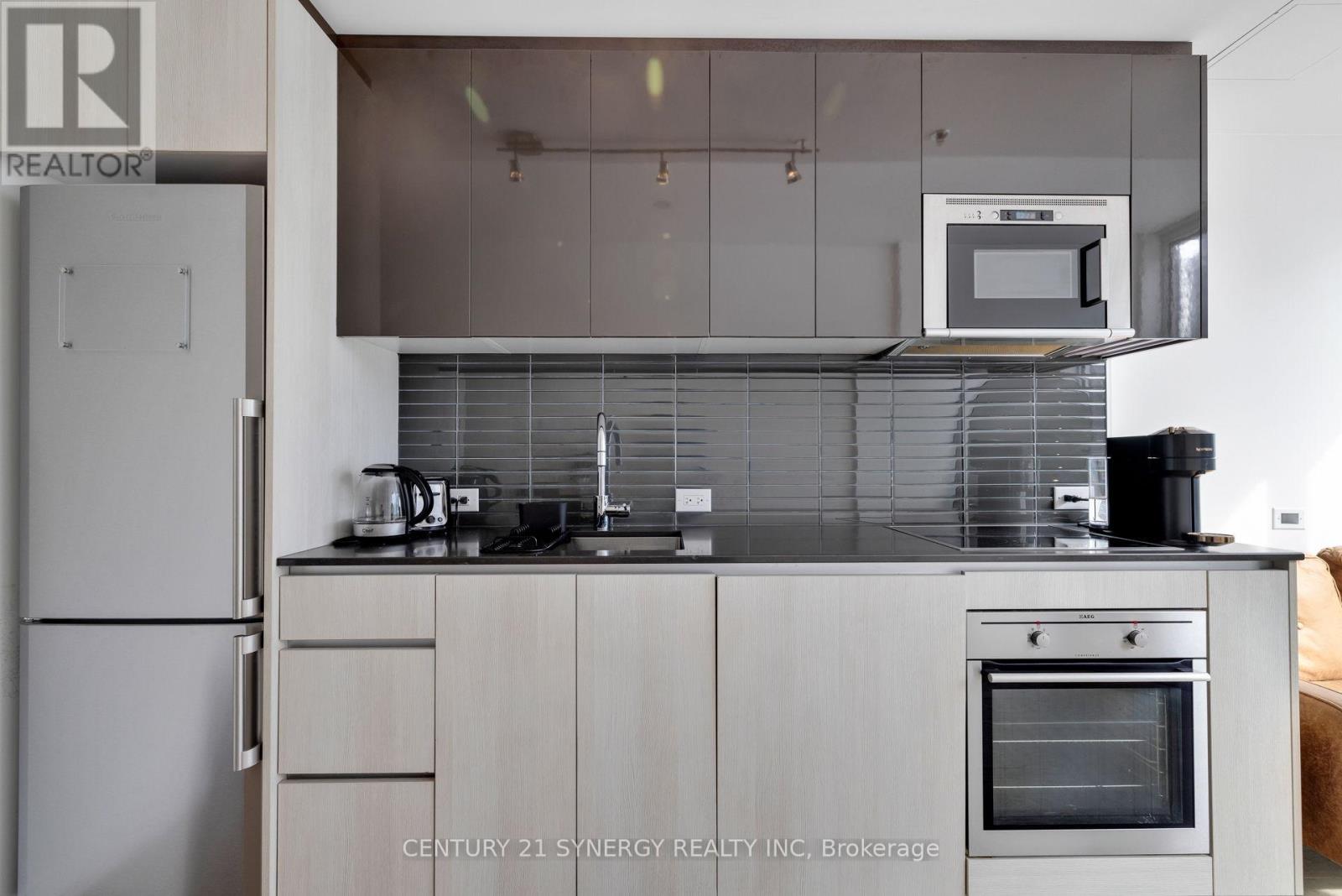 Photo 8 of 705 199 Slater Street, Ottawa ON