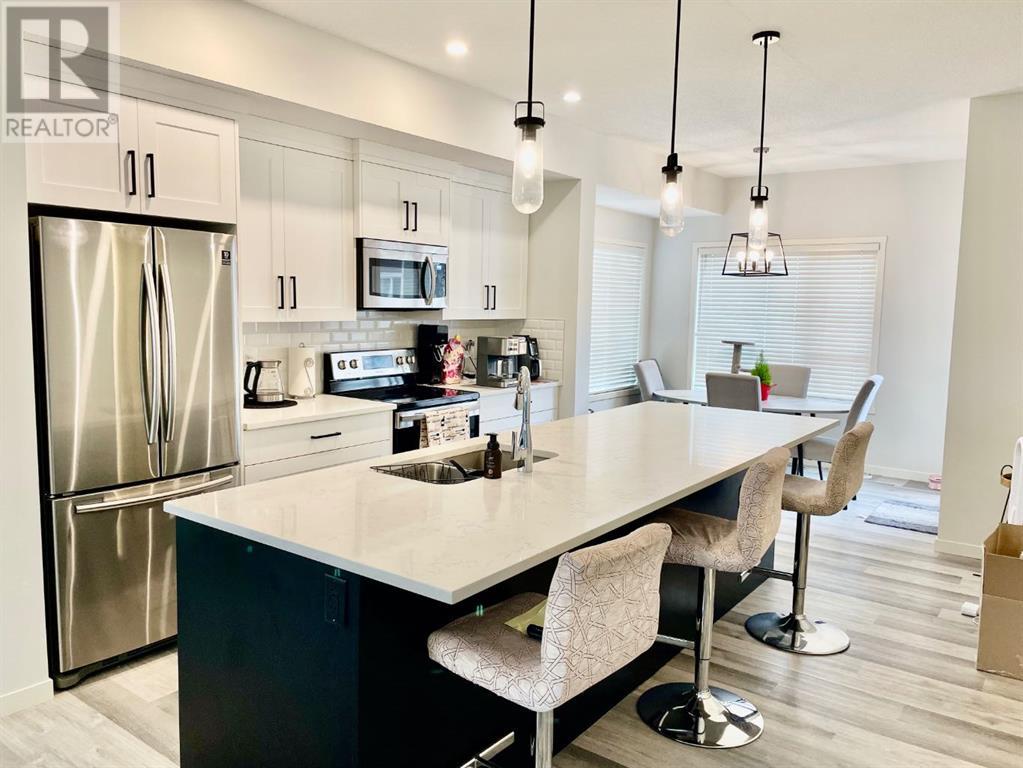 402 Harvest Grove Walk NE, Calgary, Alberta