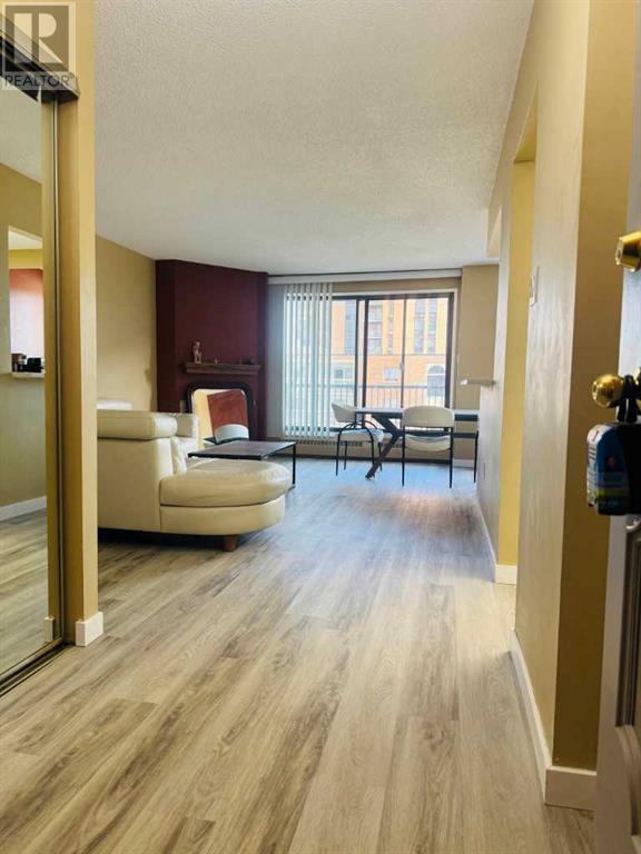 Single Family House for Sale in    Avenue SW Beltline Calgary 