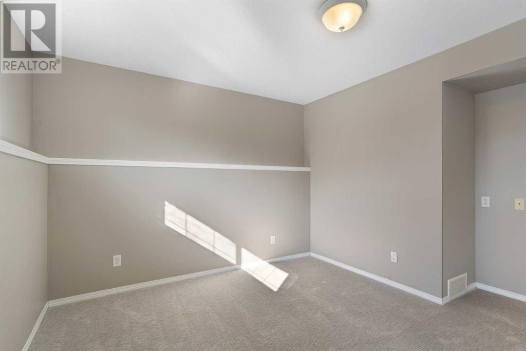 Single Family House 4 Level for Sale in  Citadel Acres Close NW Citadel Calgary 