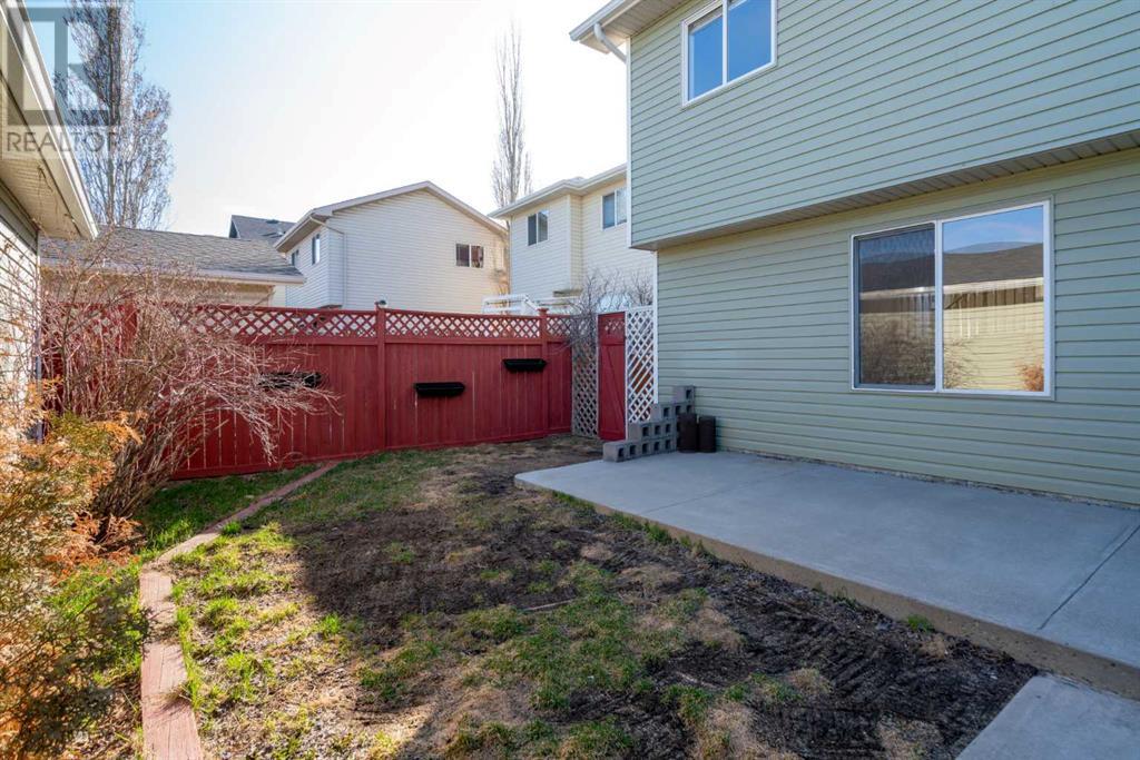 Single Family House 4 Level for Sale in  Citadel Acres Close NW Citadel Calgary 