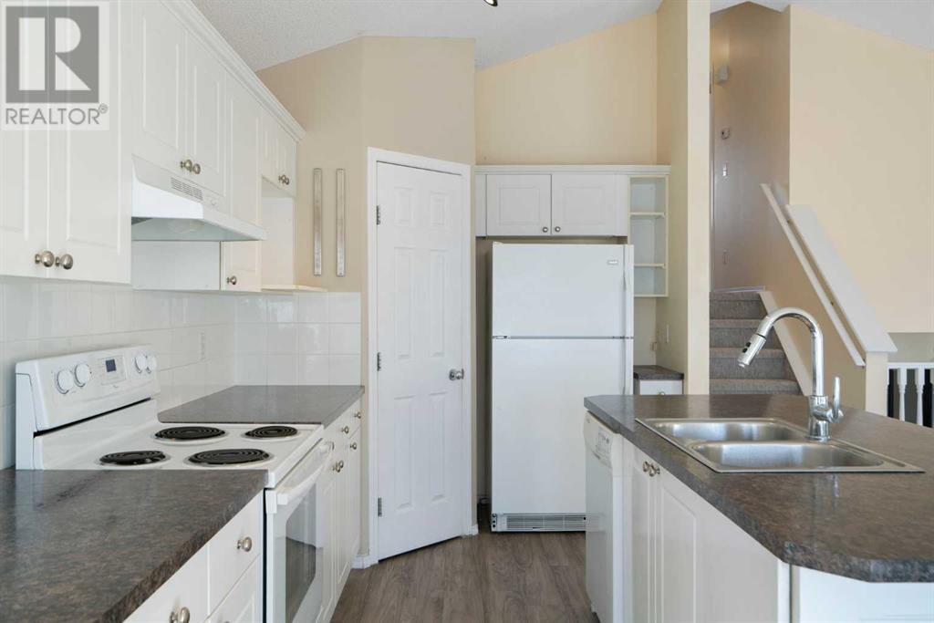 Single Family House 4 Level for Sale in  Citadel Acres Close NW Citadel Calgary 
