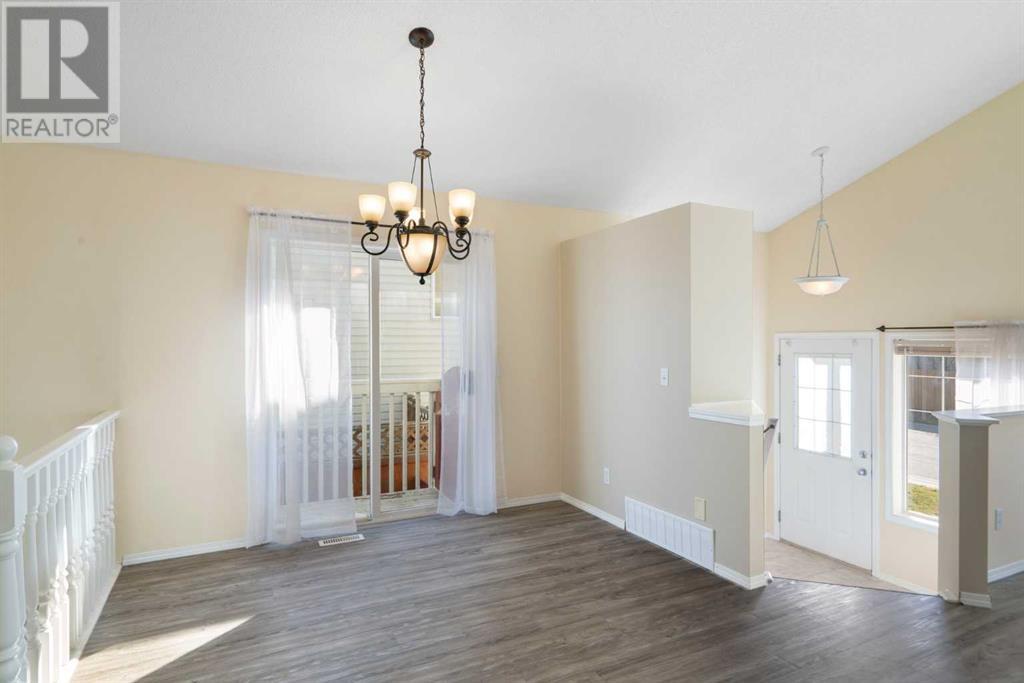 Single Family House 4 Level for Sale in  Citadel Acres Close NW Citadel Calgary 