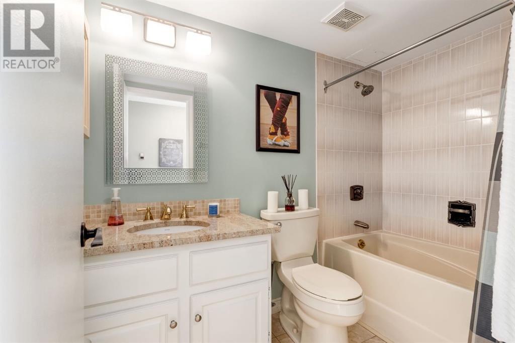 Single Family House for Sale in   Meredith Road NE Crescent Heights Calgary 