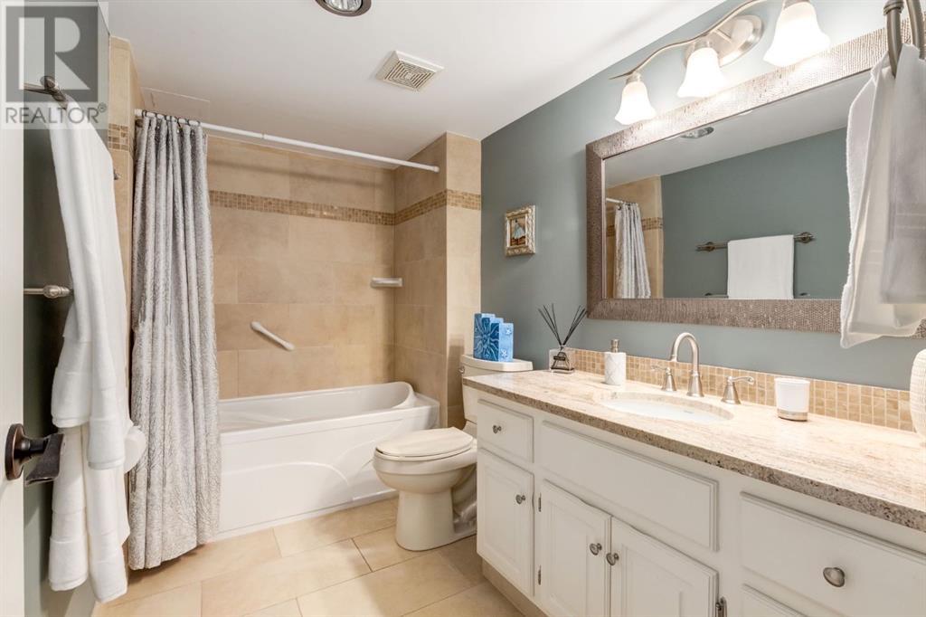 Single Family House for Sale in   Meredith Road NE Crescent Heights Calgary 