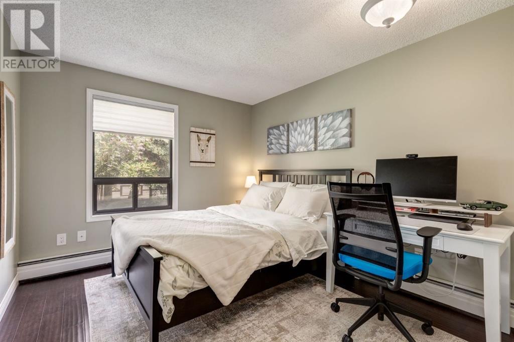 Single Family House for Sale in   Meredith Road NE Crescent Heights Calgary 