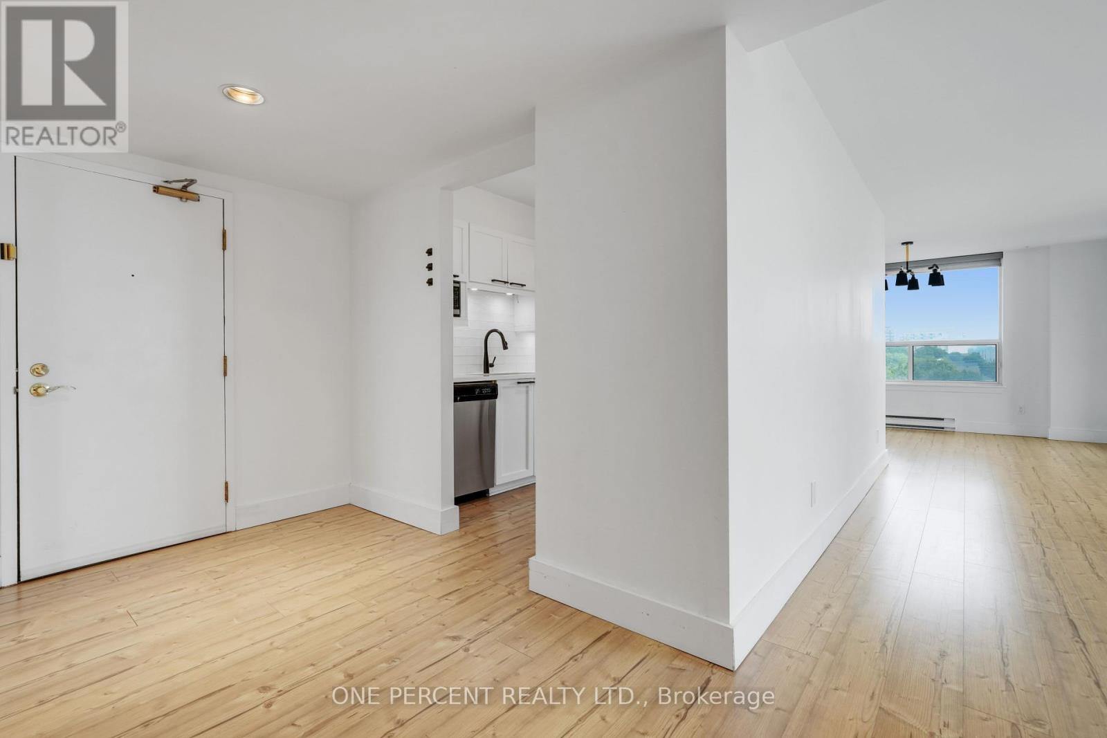 Photo 23 of 610 215 Parkdale Avenue, Ottawa ON