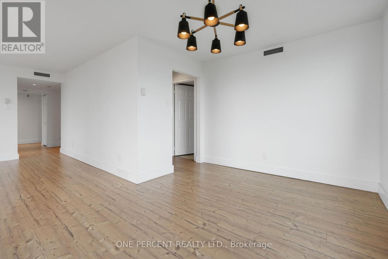 Photo 36 of 610 215 Parkdale Avenue, Ottawa ON