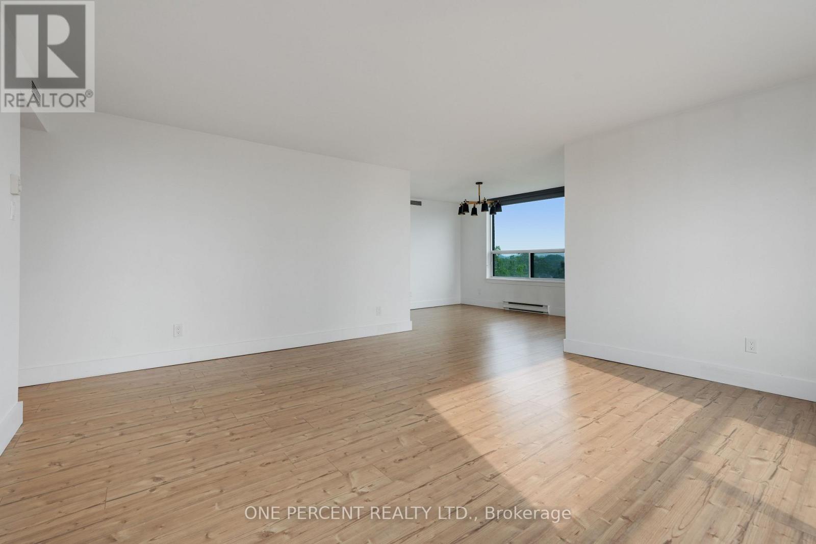 Photo 35 of 610 215 Parkdale Avenue, Ottawa ON