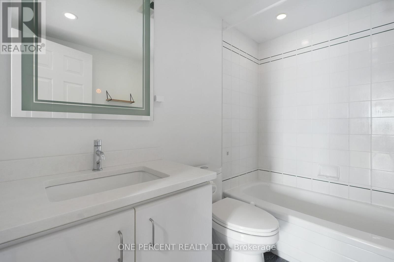 Photo 13 of 610 215 Parkdale Avenue, Ottawa ON