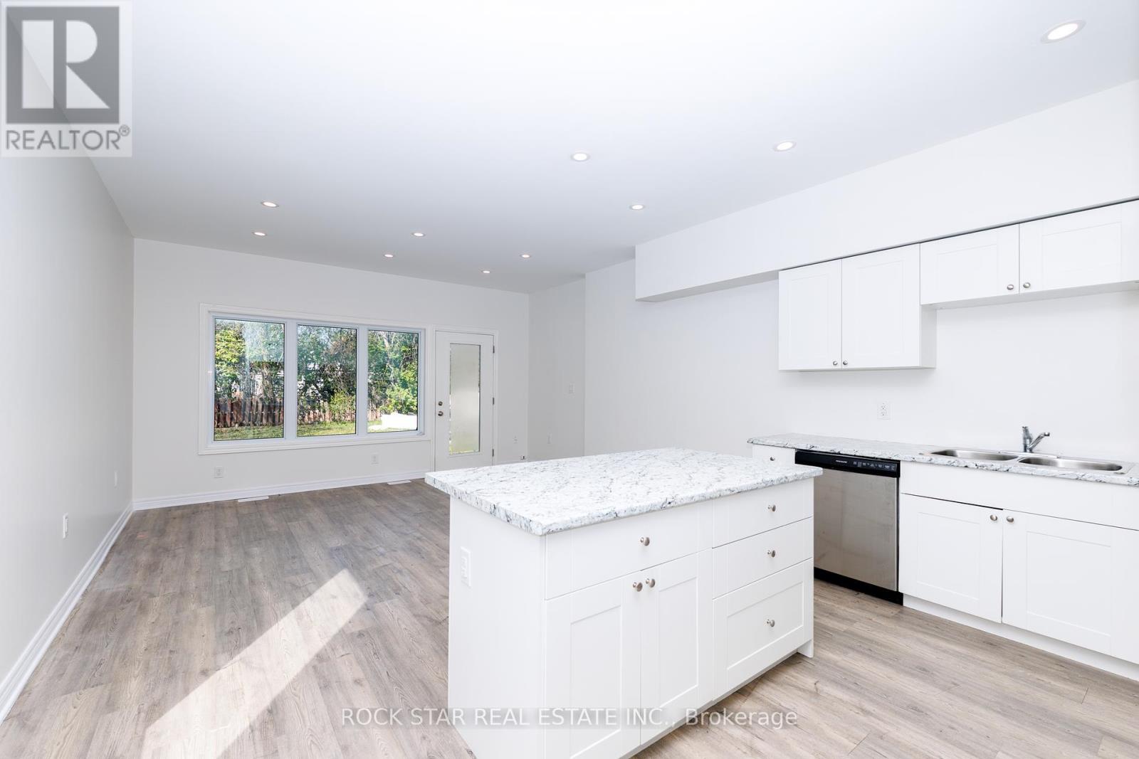 Photo 14 of 52 B Merigold Street, St Catharines ON