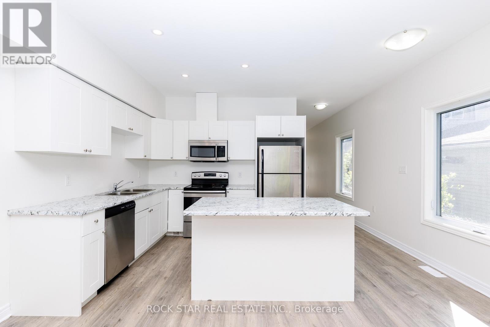 Photo 20 of 52 B Merigold Street, St Catharines ON