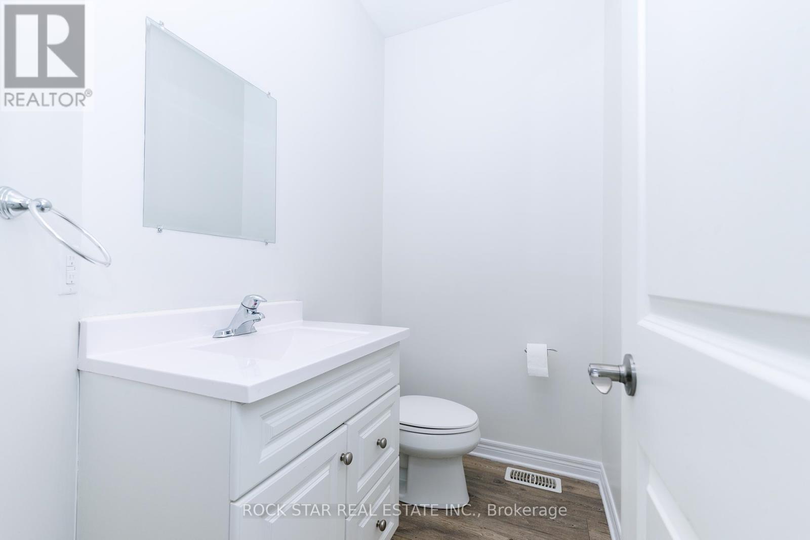 Photo 22 of 52 B Merigold Street, St Catharines ON